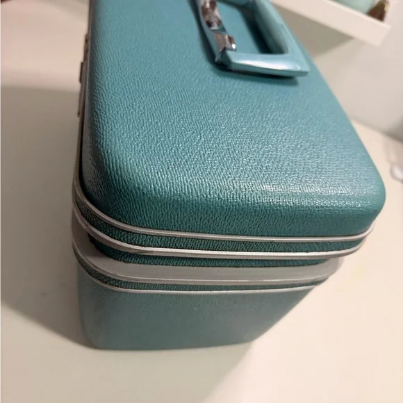 Vintage Silhouette Samsonite Teal Makeup Organizer